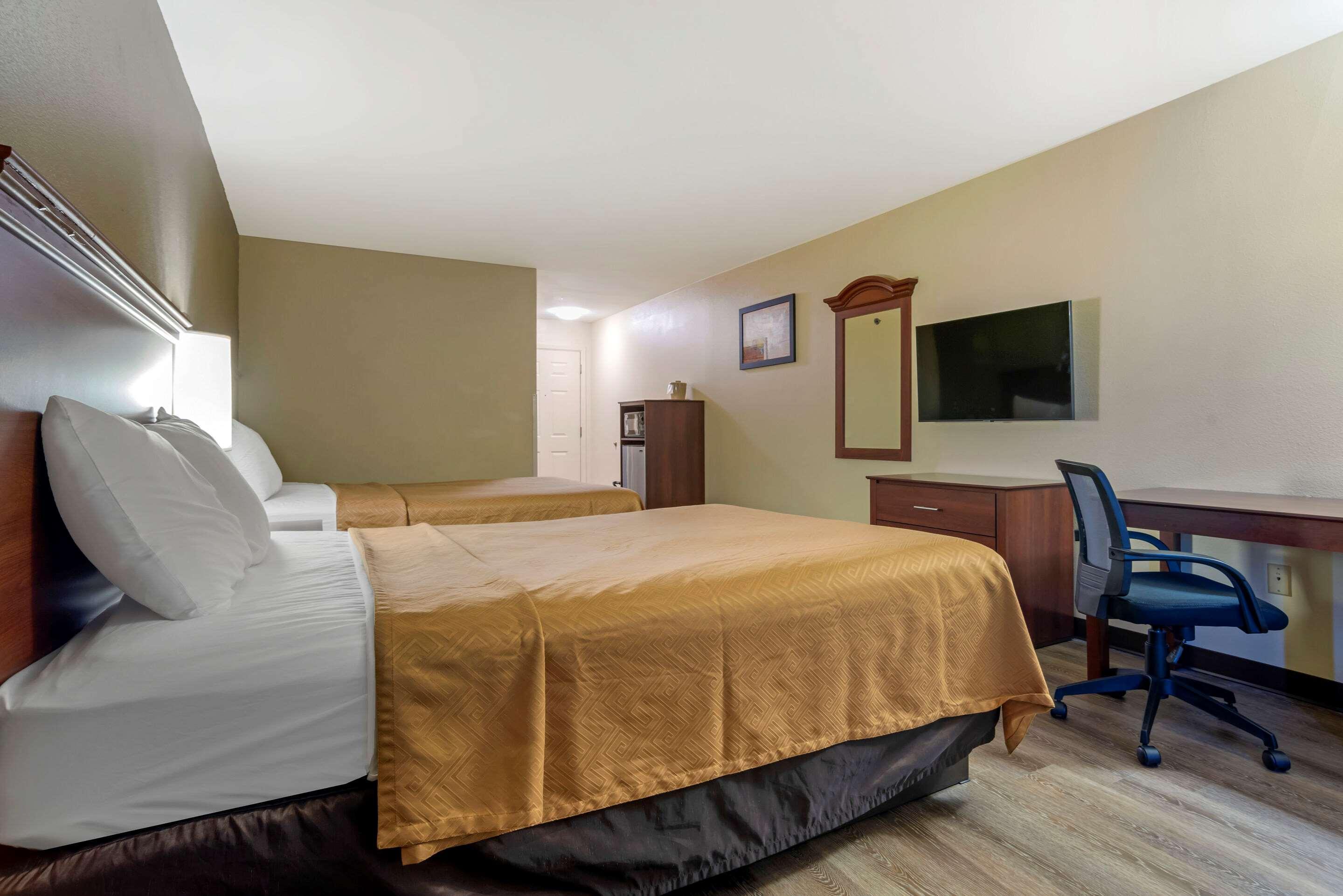 Econo Lodge Inn & Suites Flowood Luaran gambar