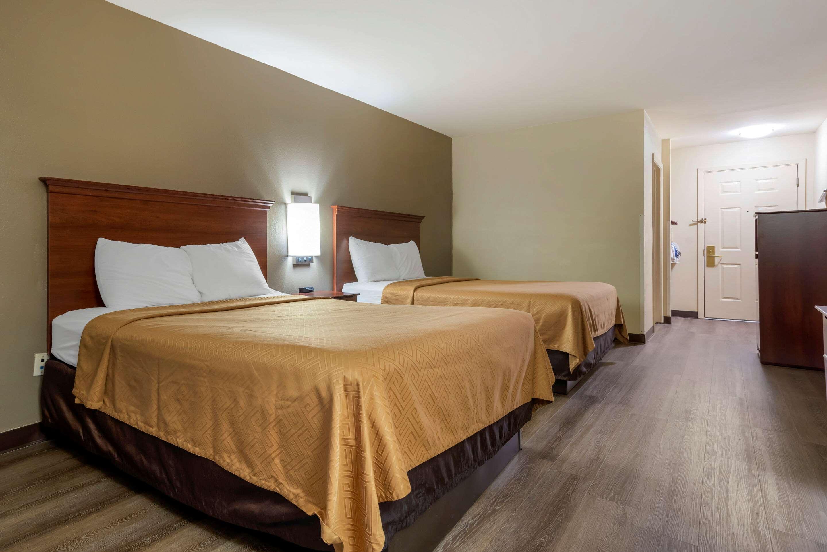 Econo Lodge Inn & Suites Flowood Luaran gambar