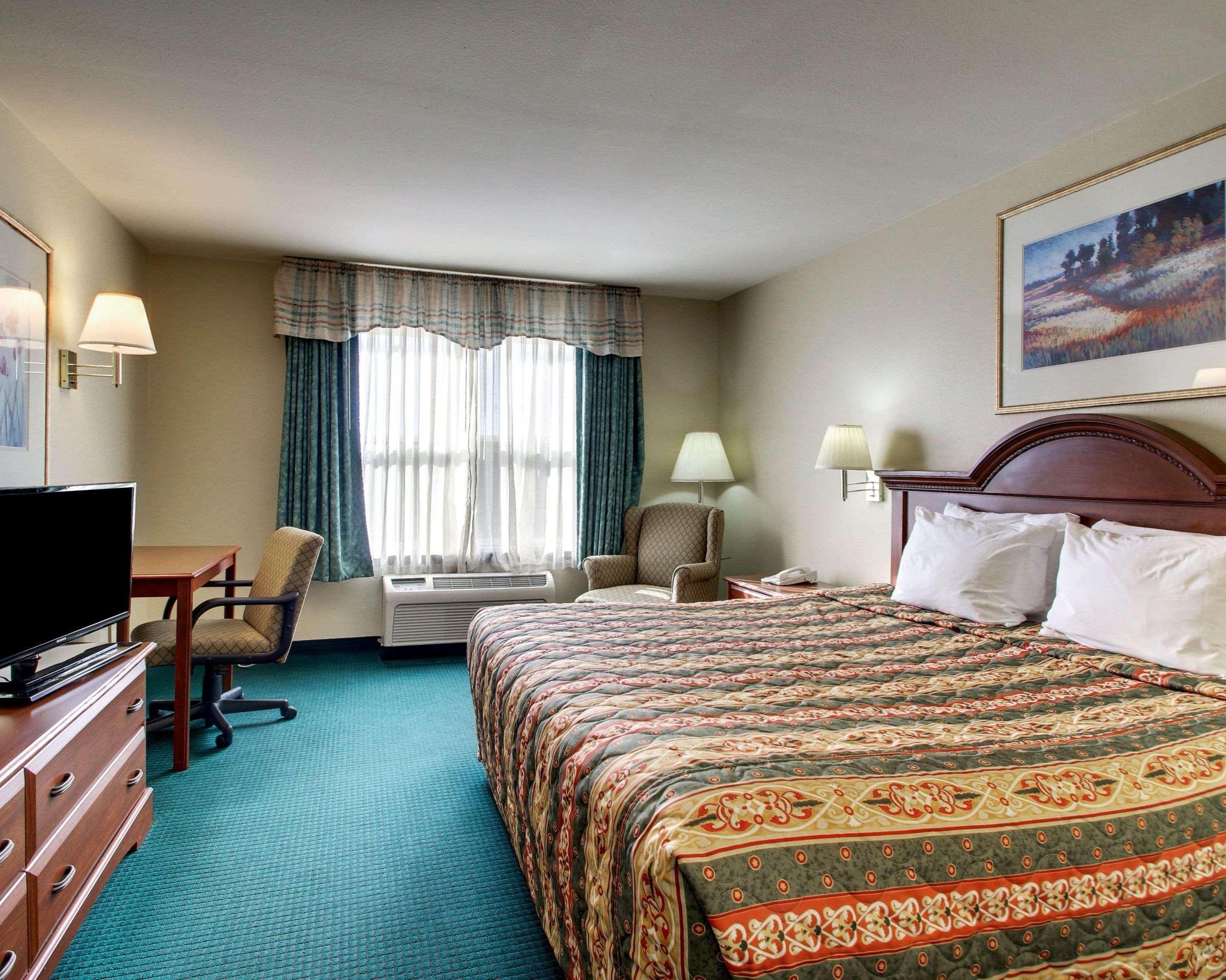 Econo Lodge Inn & Suites Flowood Luaran gambar