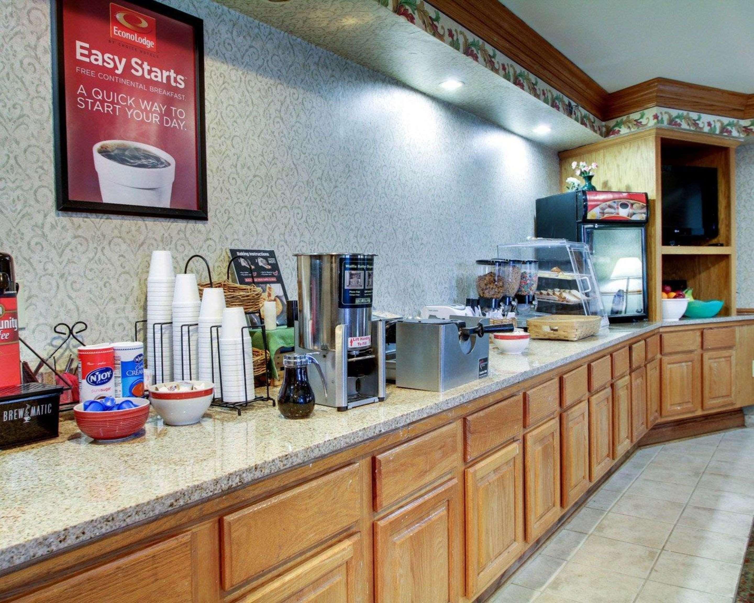 Econo Lodge Inn & Suites Flowood Luaran gambar