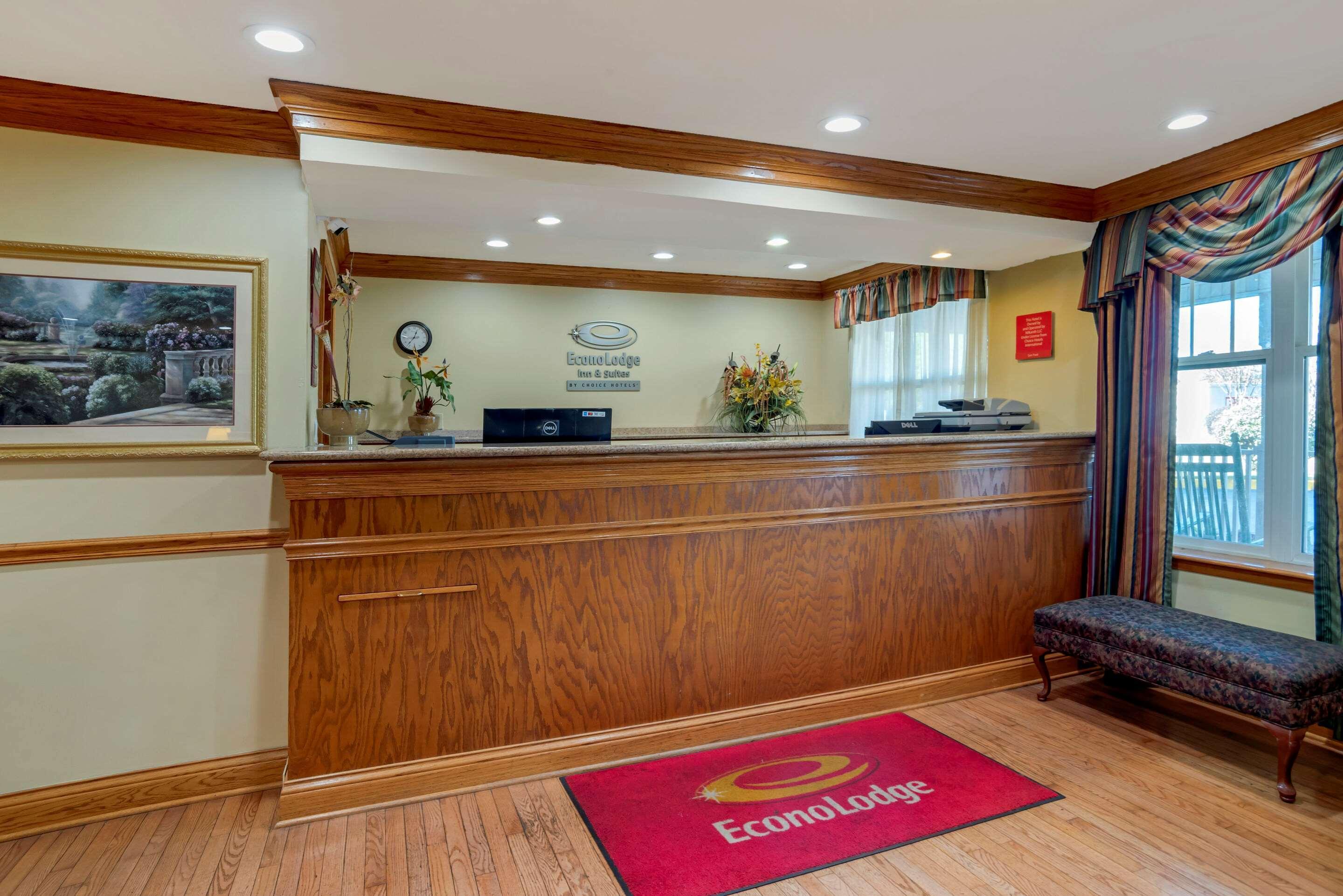 Econo Lodge Inn & Suites Flowood Luaran gambar